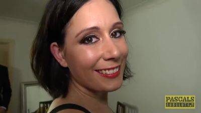 Porn Virgin Wants Her Boss To Watch With Belle O'hara - hotmovs.com