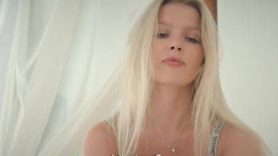 Young Blonde Is Ready To Fuck All Day Long With Wet Foxes - hotmovs.com
